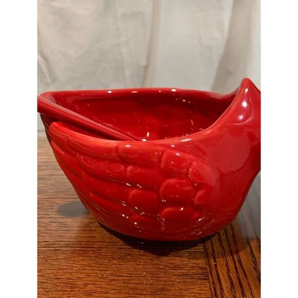 Red Ceramic Cardinal Serving Bowl With Matching Spoon By DEMDACO NWT - Picture 3 of 7
